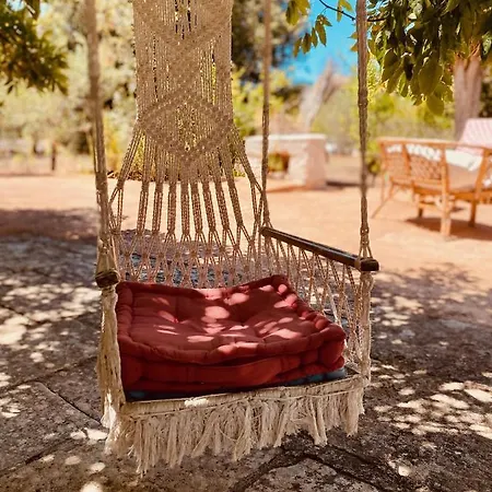 בית הארחה Trulli Di Ivana אוסטוני